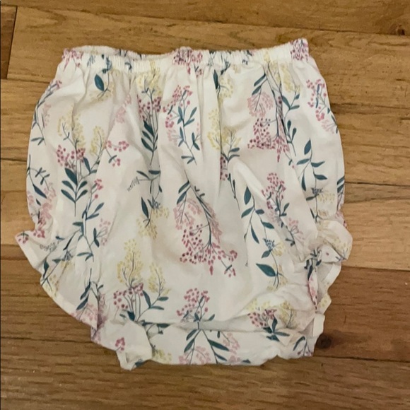 Flower smock dress with bows and matching bloomers - Picture 4 of 5